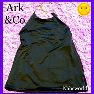 BNWT: Ark&Co. black draped neck gold chain halter top 🌞
